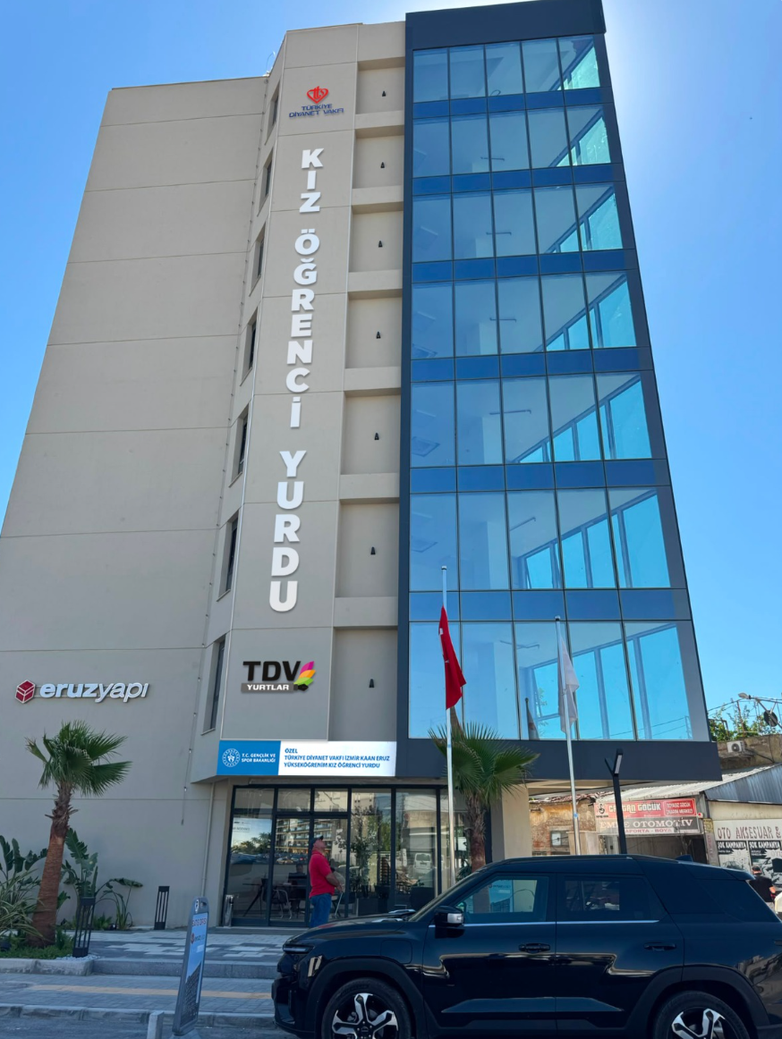 TDV İzmir Konak Kaan Eruz Yükseköğrenim Kız Öğrenci Yurdu binası